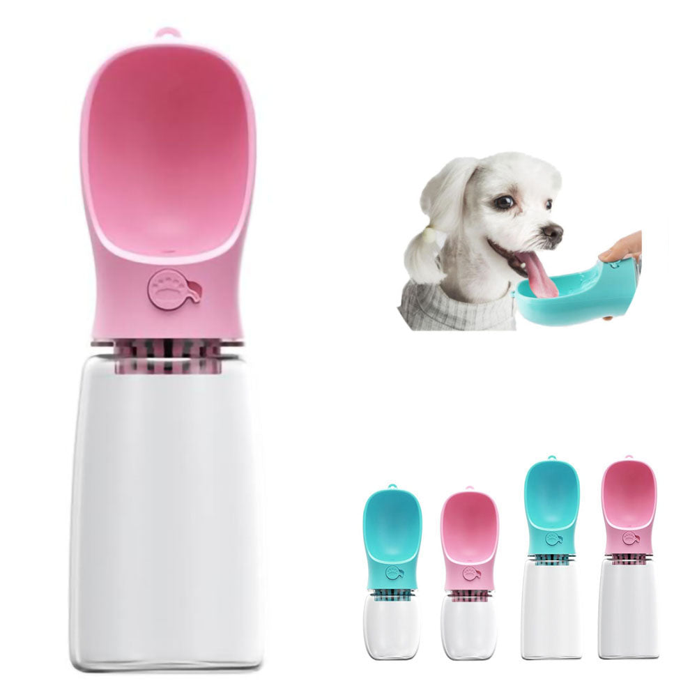 Pink portable pet water bottle with activated charcoal filter size large on white background; Small white dog drinking water from blue portable pet water bottle with activated charcoal filter size small; blue and pink portable pet water bottles with activated charcoal filter variants small on white background, blue and pink portable pet water bottles with activated charcoal filter variants large on white background